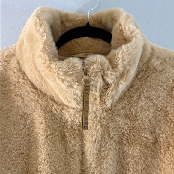 UGG Women’s Teddy Fleece Zip Jacket Beige Sherpa Cozy Winter Coat - Size XL - Picture 3 of 9